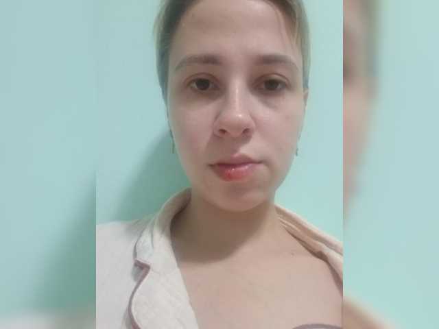-kisulay- live cam on BongaCams