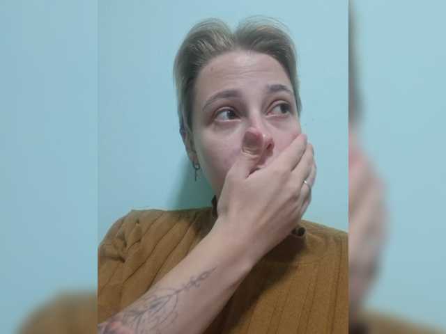 -kisulay- live cam on BongaCams
