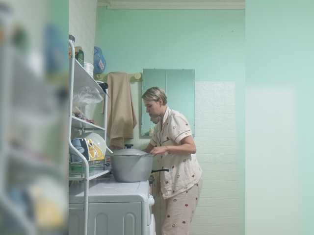 -kisulay- live cam on BongaCams