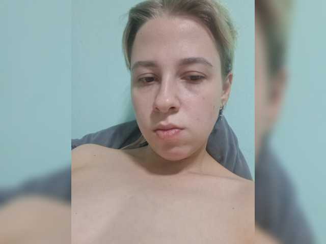 -kisulay- live cam on BongaCams