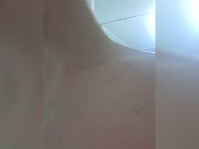 -kisulay- live cam on BongaCams