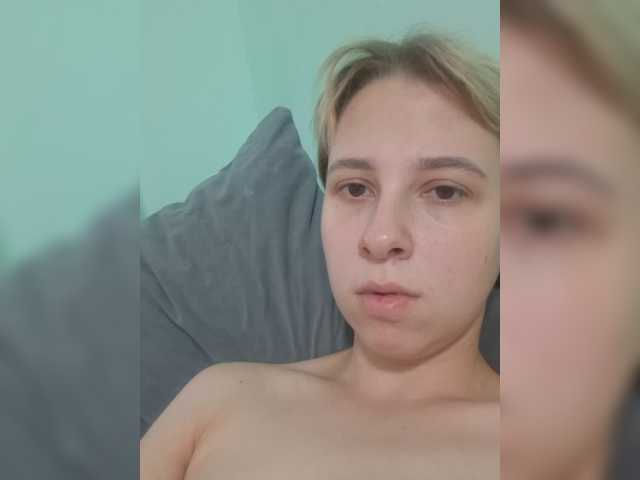 -kisulay- live cam on BongaCams