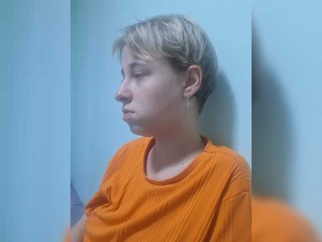 -kisulay- live cam on BongaCams