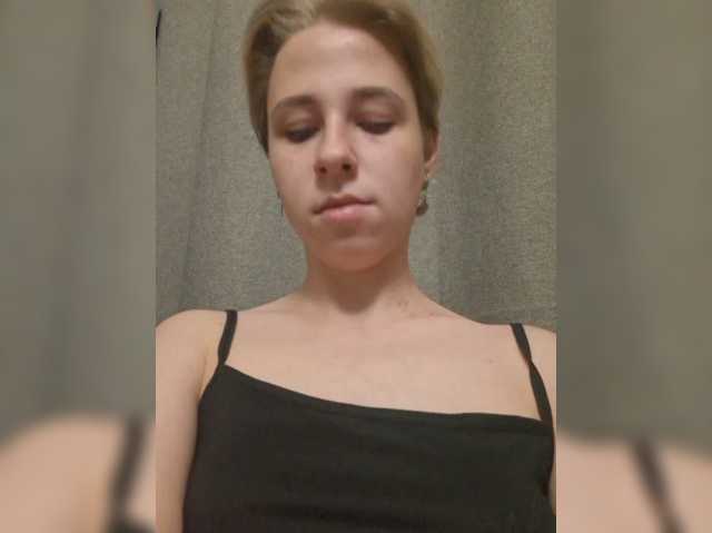 -kisulay- live cam on BongaCams