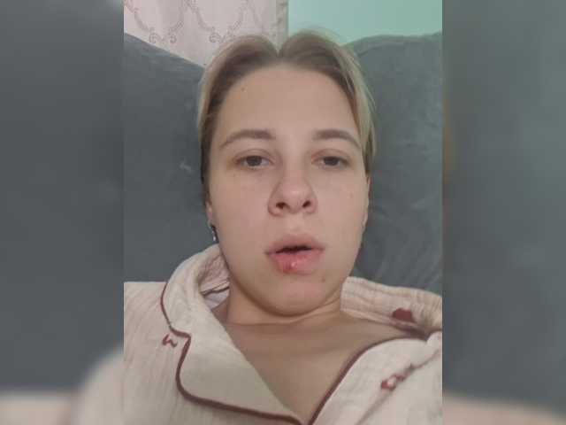 -kisulay- live cam on BongaCams