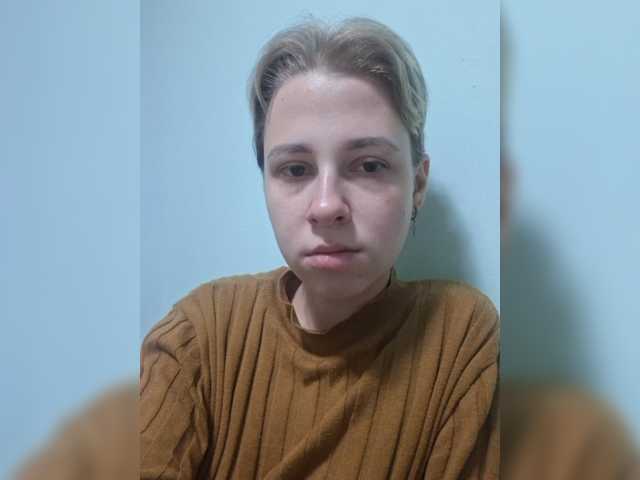 -kisulay- live cam on BongaCams
