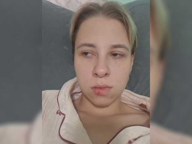 -kisulay- live cam on BongaCams