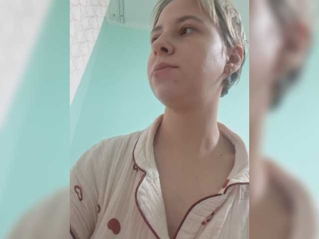 -kisulay- live cam on BongaCams