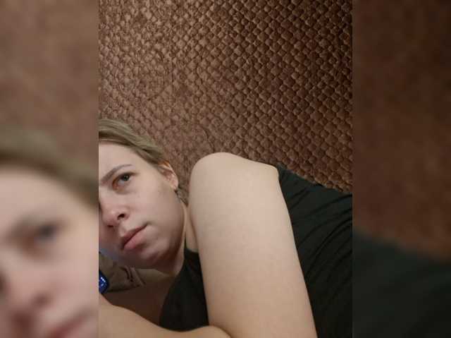 -kisulay- live cam on BongaCams