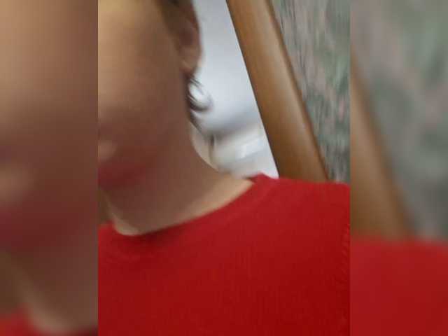 -kisulay- live cam on BongaCams