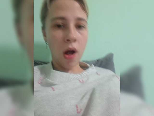 -kisulay- live cam on BongaCams