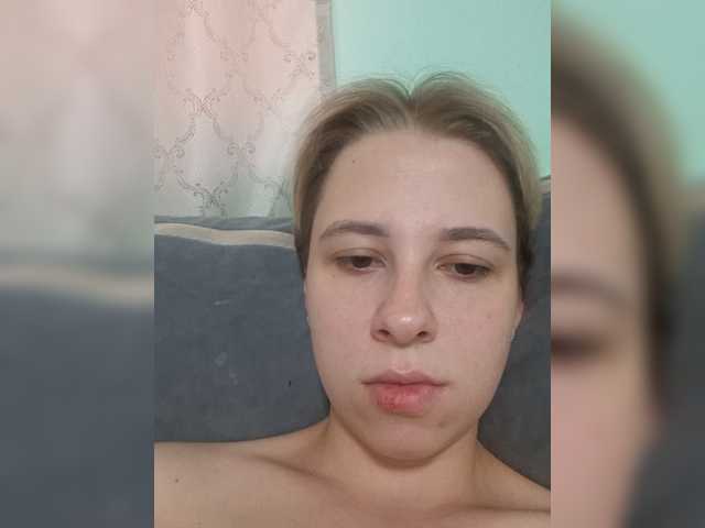 -kisulay- live cam on BongaCams