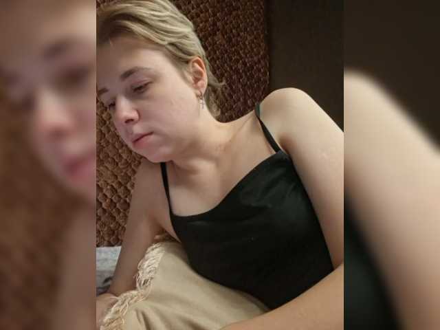 -kisulay- live cam on BongaCams