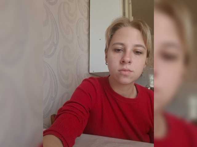 -kisulay- live cam on BongaCams