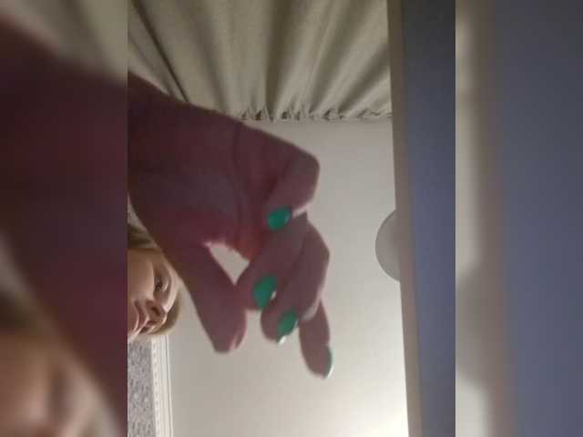 -kisulay- live cam on BongaCams