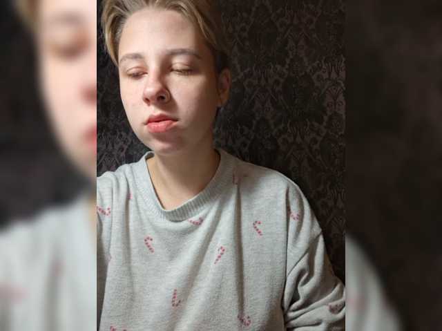 -kisulay- live cam on BongaCams