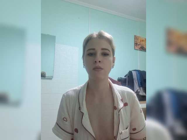 -kisulay- live cam on BongaCams