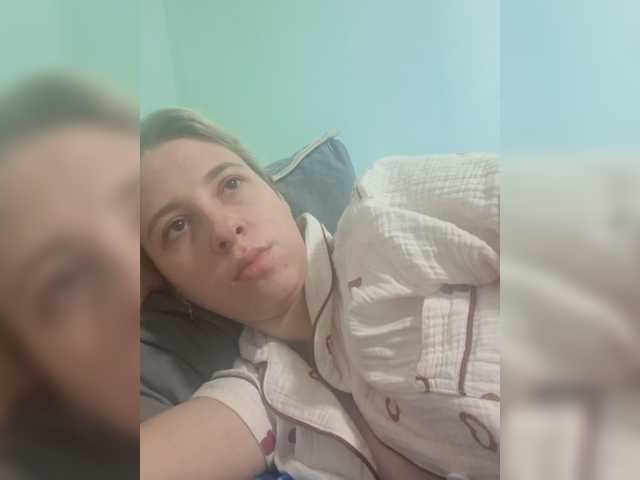 -kisulay- live cam on BongaCams
