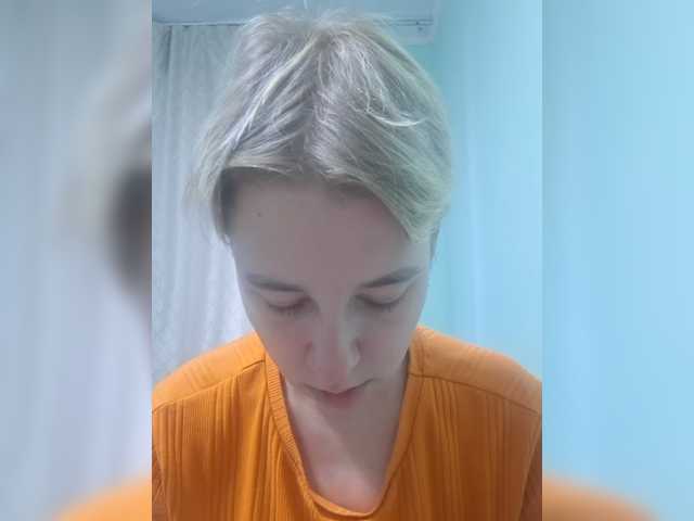 -kisulay- live cam on BongaCams