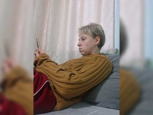 -kisulay- live cam on BongaCams