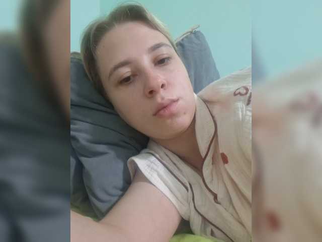 -kisulay- live cam on BongaCams