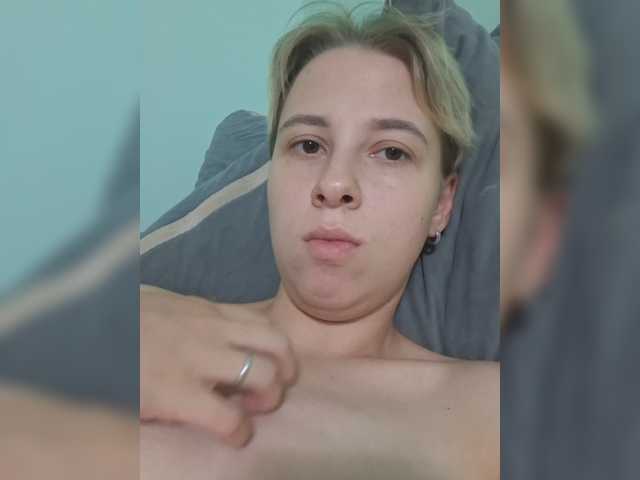 -kisulay- live cam on BongaCams