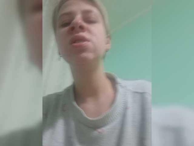 -kisulay- live cam on BongaCams