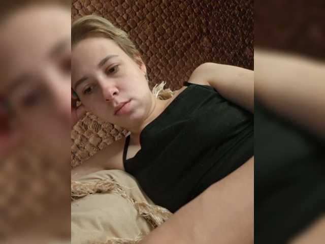 -kisulay- live cam on BongaCams