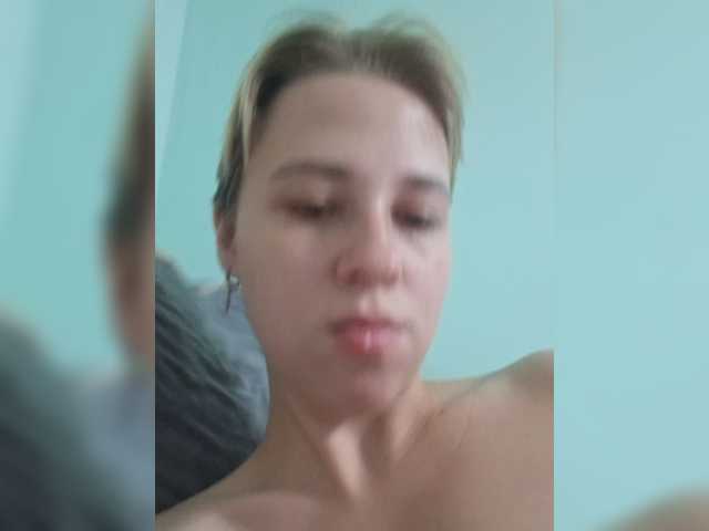 -kisulay- live cam on BongaCams