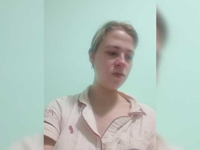 -kisulay- live cam on BongaCams