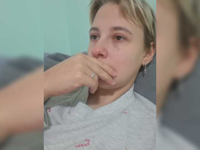 -kisulay- live cam on BongaCams