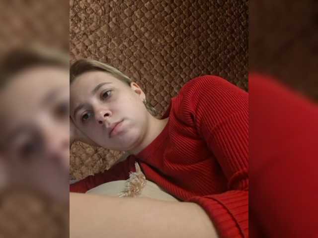 -kisulay- live cam on BongaCams