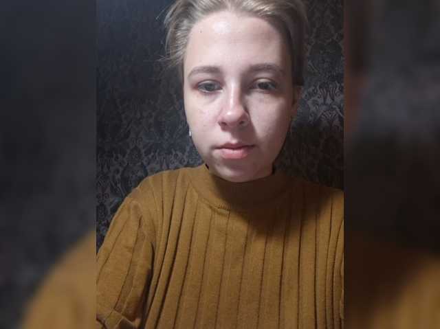 -kisulay- live cam on BongaCams