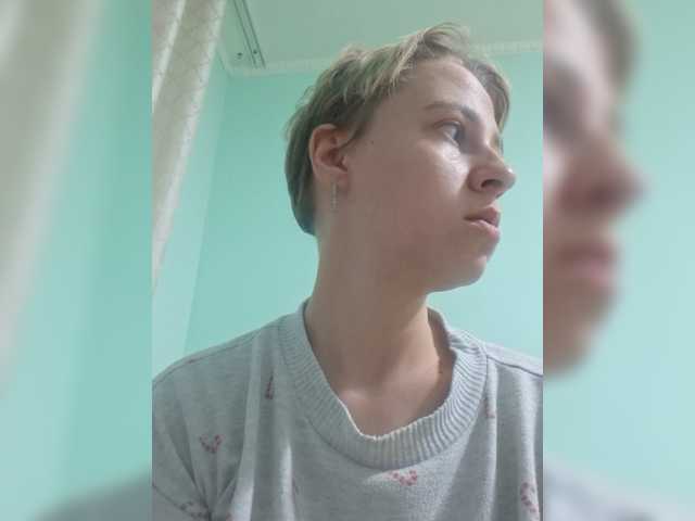 -kisulay- live cam on BongaCams