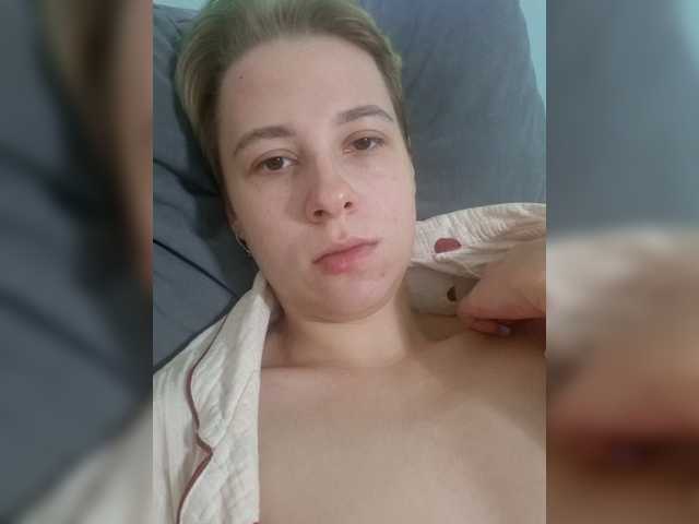-kisulay- live cam on BongaCams