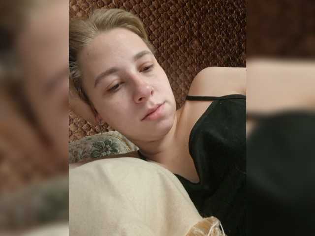 -kisulay- live cam on BongaCams