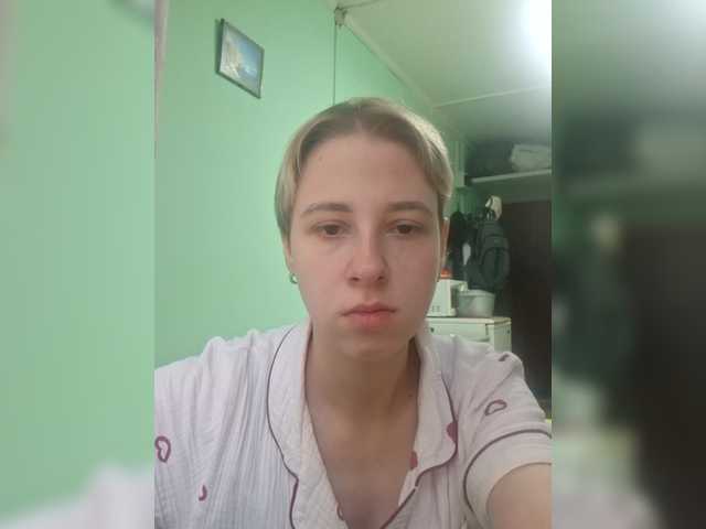 -kisulay- live cam on BongaCams