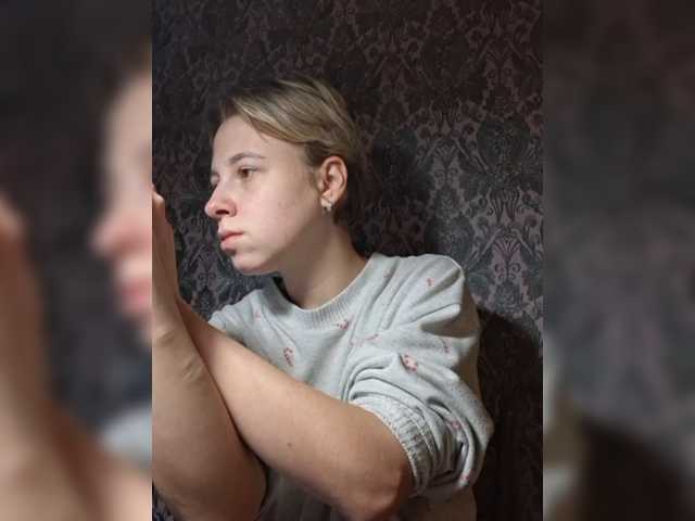 -kisulay- live cam on BongaCams