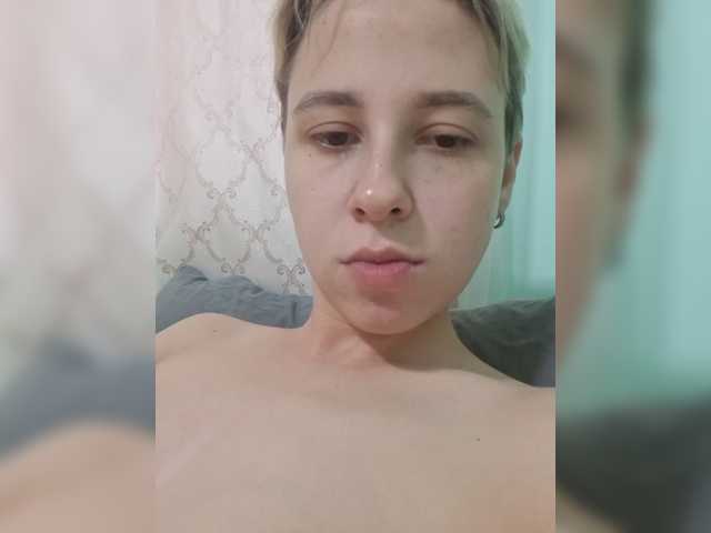 -kisulay- live cam on BongaCams
