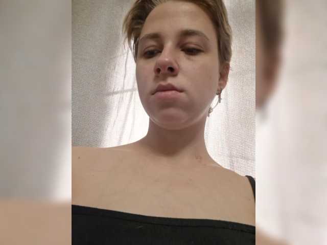 -kisulay- live cam on BongaCams