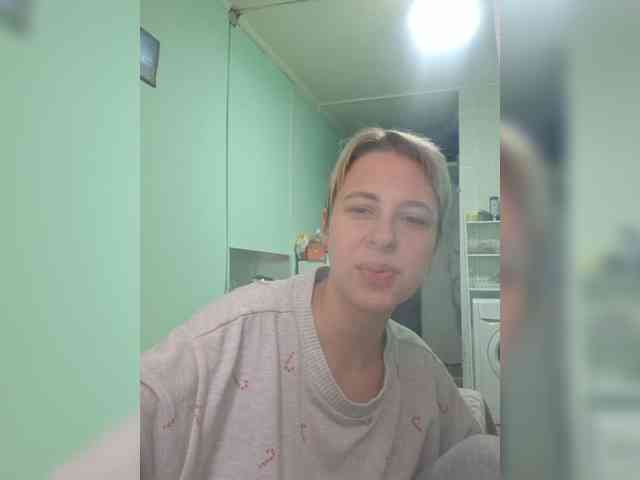 Modella: -kisulay-