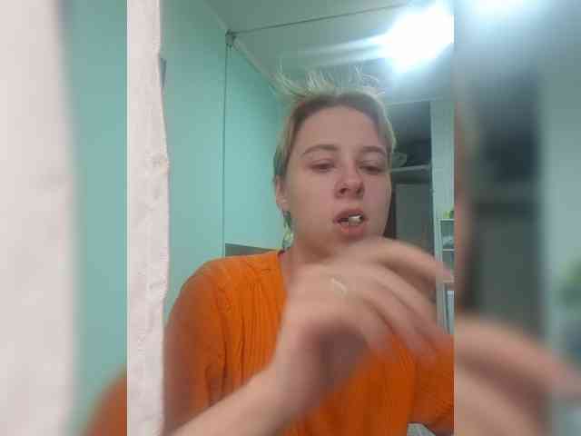 Modella: -kisulay-