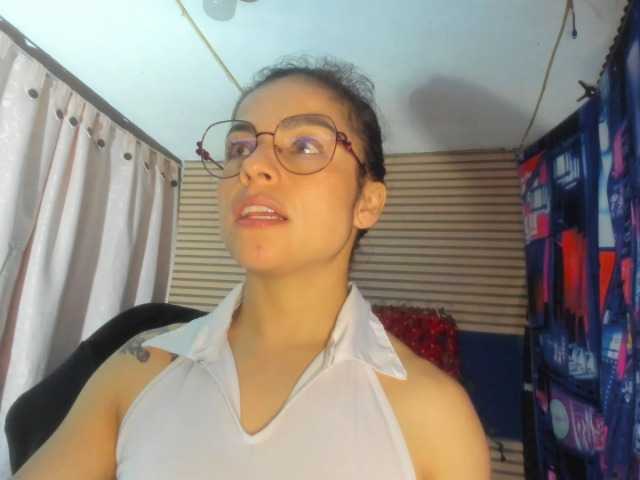 rosse2504 live webcam show