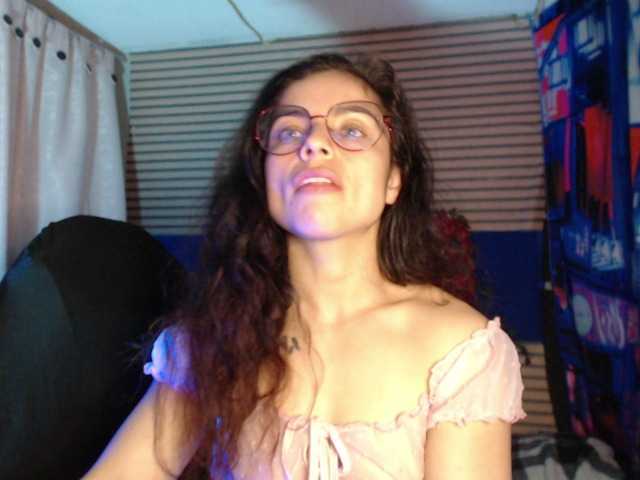 rosse2504 live cam on BongaCams