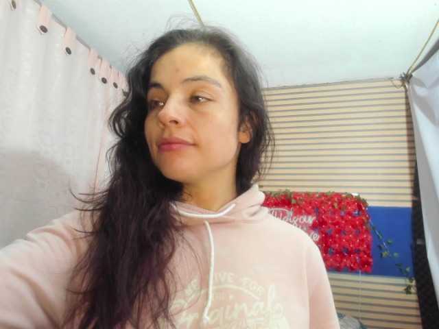 rosse2504 live cam on BongaCams