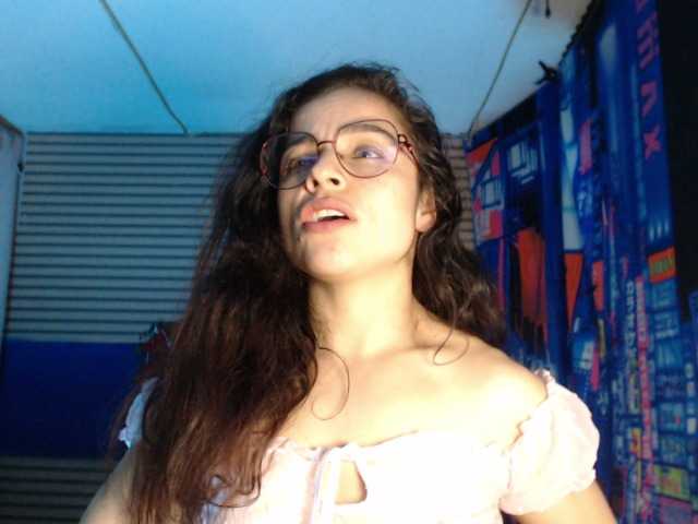 rosse2504 live cam on BongaCams