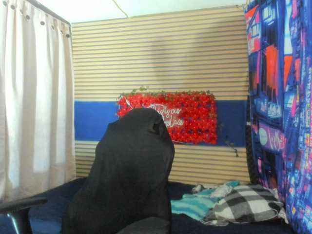 rosse2504 live webcam show