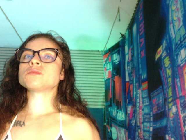 rosse2504 live cam on BongaCams
