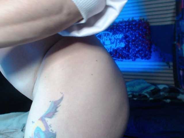 rosse2504 live cam on BongaCams
