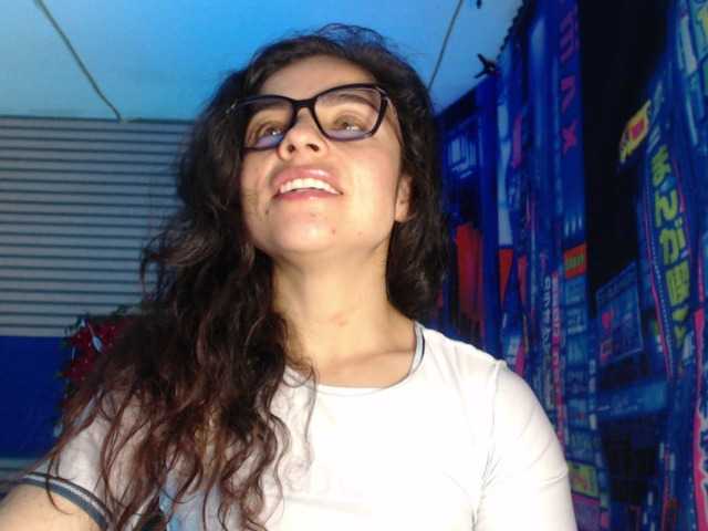 rosse2504 live cam on BongaCams